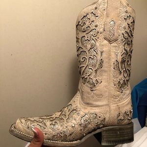 Corral boots (very shiny)
